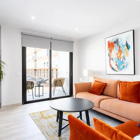Apartment New 140m2 Loft-style Flat At Town Heart, 3 Beaches Close Casa Leon