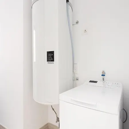 Apartment New 140m2 Loft-style Flat At Town Heart, 3 Beaches Close Casa Leon *