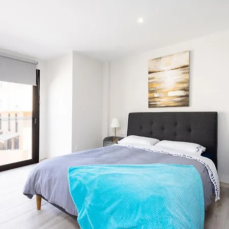 New 140m2 Loft-style Flat At Town Heart, 3 Beaches Close Casa Leon * El Medano (Tenerife)
