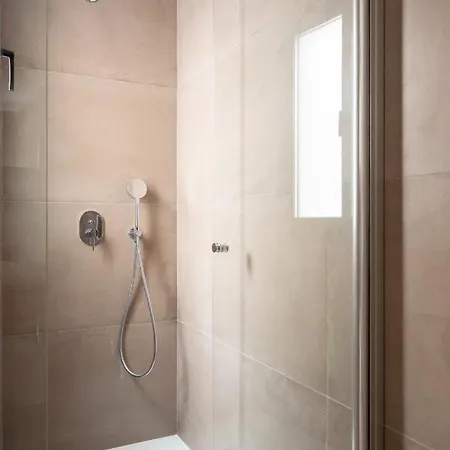 New 140m2 Loft-style Flat At Town Heart, 3 Beaches Close Casa Leon Apartment El Medano (Tenerife)